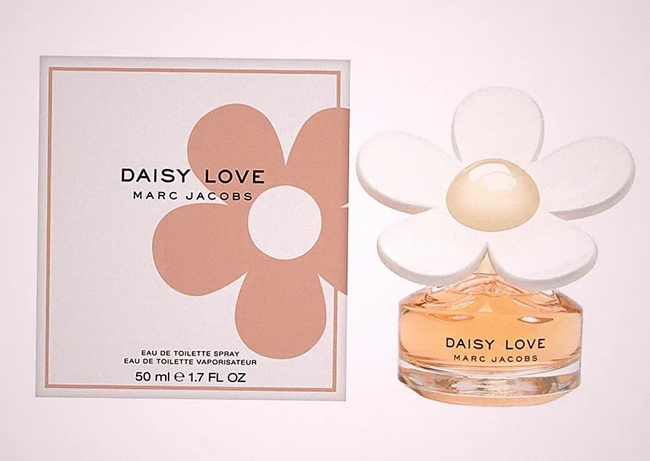 DAISY LOVE MARC JACOBS 1.7 OZ EAU DE TOILETTE SPRAY NEW WOMENS PERFUME 50 ML NIB
