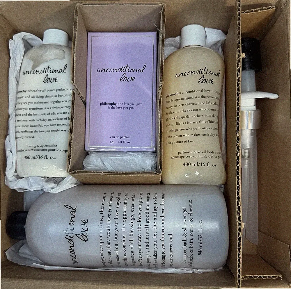 Philosophy UNCONDITIONAL LOVE 4pc Gift Set Perfume Lotion Scrub Shampoo Bath Gel